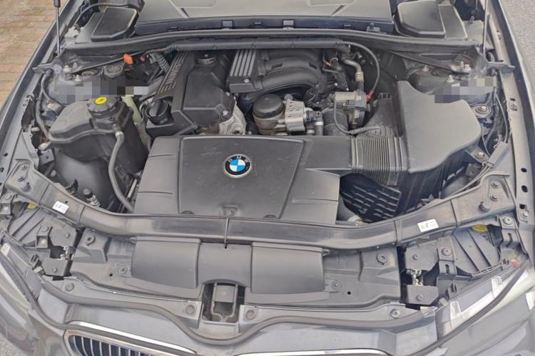 Used BMW 3 Series 2011 320i Coupe Engine Bay