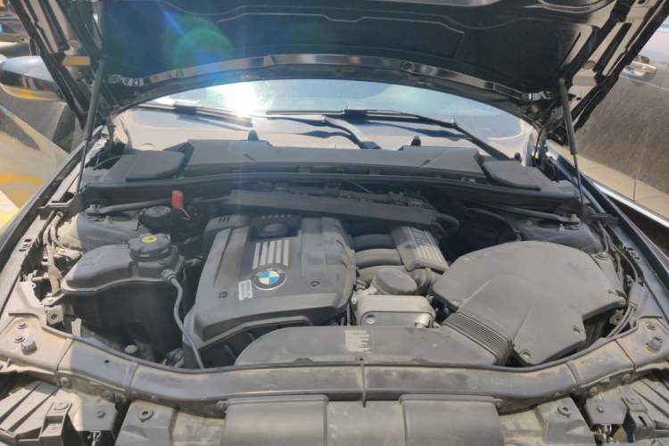 Used BMW 3 Series 2011 325i Convertible Coupe Engine Bay