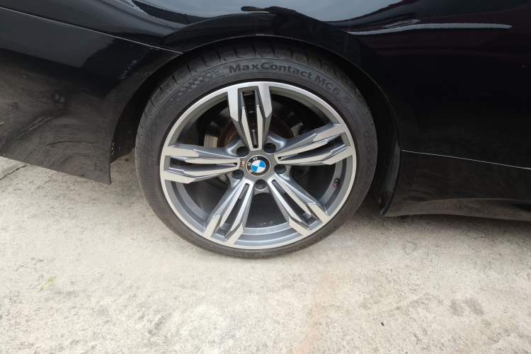 Used BMW 3 Series 2011 320i Coupe Exterior 8