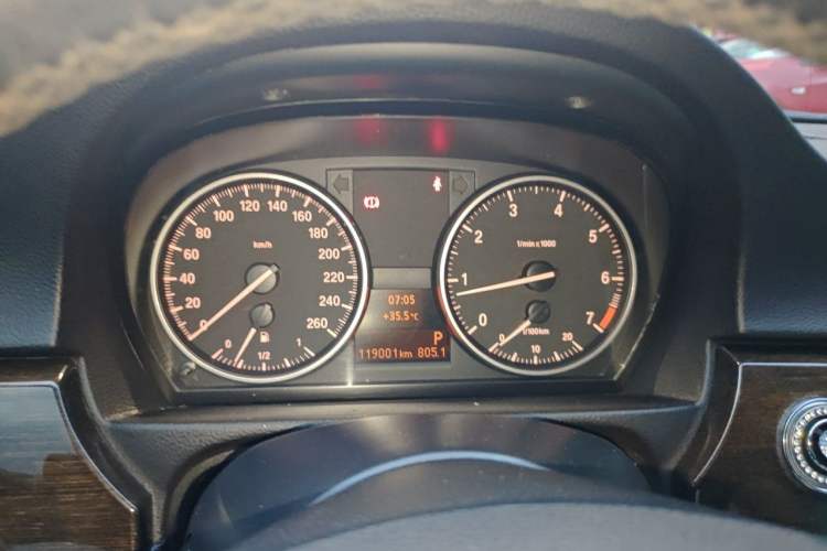 Used BMW 3 Series 2011 320i Coupe Instrument Cluster