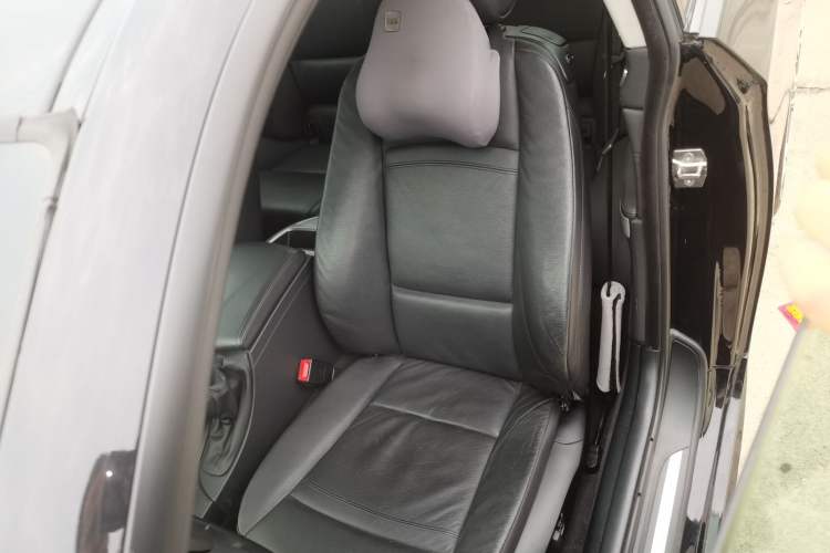 Used BMW 3 Series 2011 320i Coupe Left Front Seat