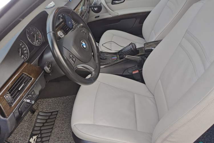 Used BMW 3 Series 2011 320i Coupe Left Front Seat
