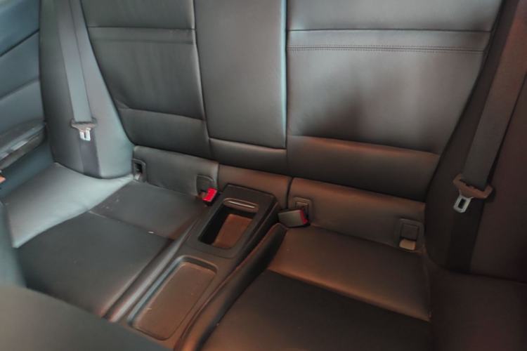 Used BMW 3 Series 2011 335i two-door coupe Left Rear Seat