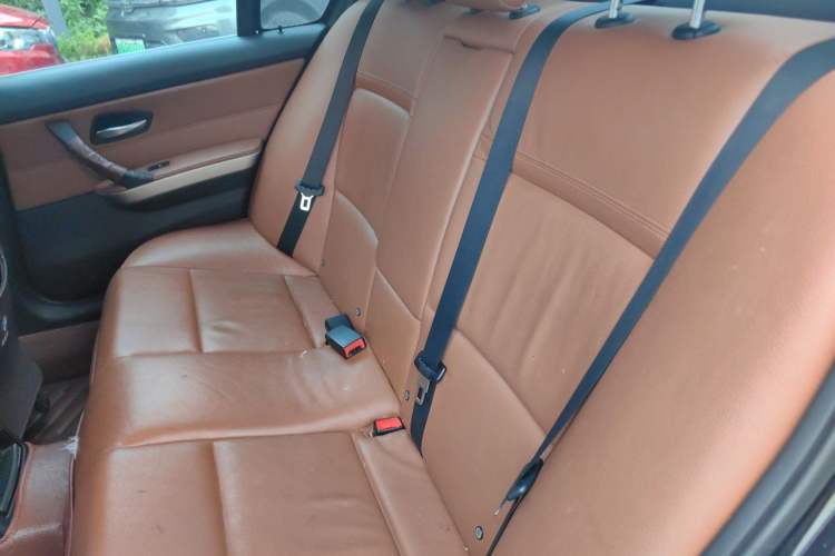 Used BMW 3 Series 2011 320i Luxury Edition Left Rear Seat