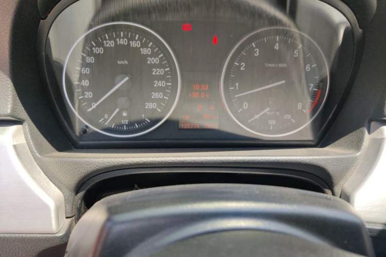 Used BMW 3 Series 2011 325i Convertible Coupe Odometer Close Up