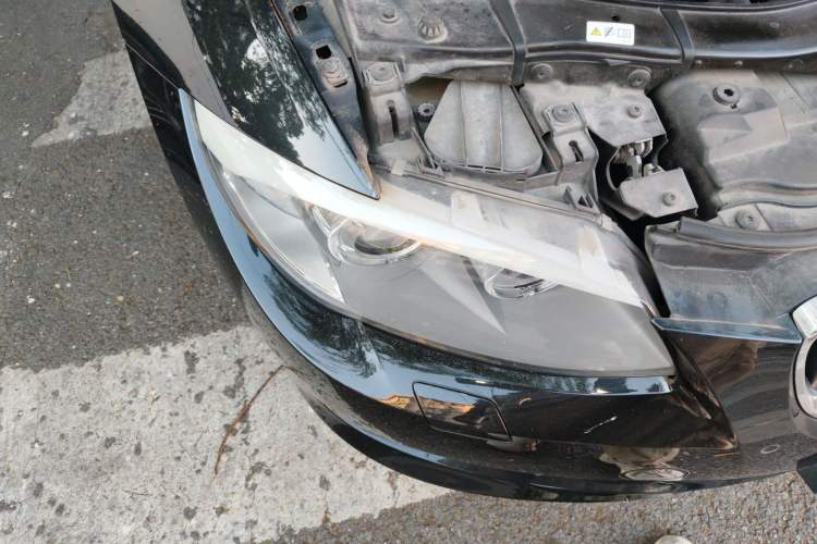 Used BMW 3 Series 2011 335i Convertible Coupe Right Front Headlight