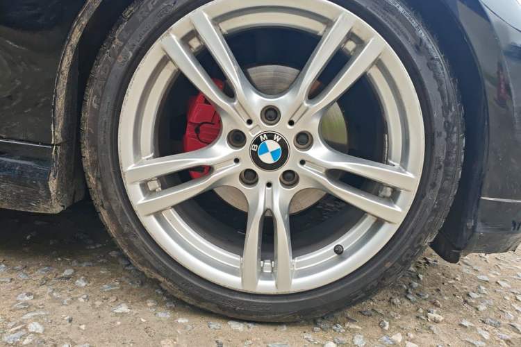 Used BMW 3 Series 2011 318i Leading Model Right Front Wheel Hub