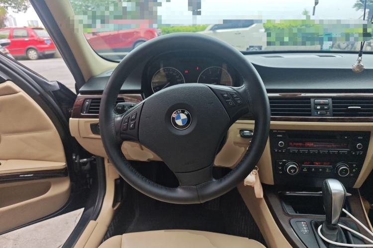 Used BMW 3 Series 2011 320i Sport Edition Steering Wheel
