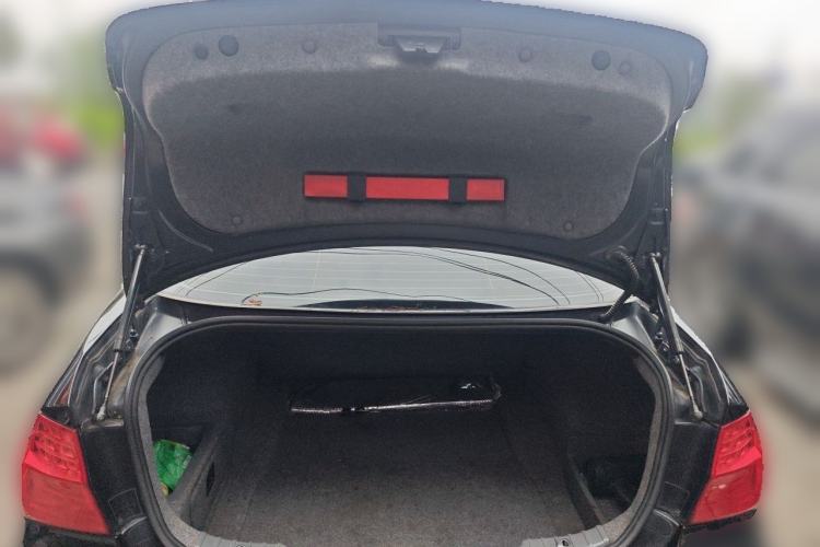 Used BMW 3 Series 2011 320i Sport Edition Trunk