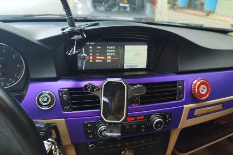 Used BMW 3 Series 2011 320i Luxury Edition Audio And AC Panel