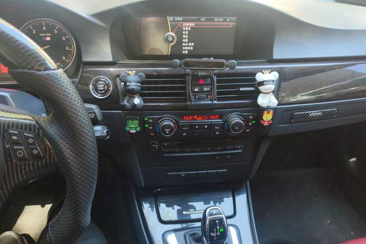 Used BMW 3 Series 2011 335i Convertible Coupe Audio And AC Panel