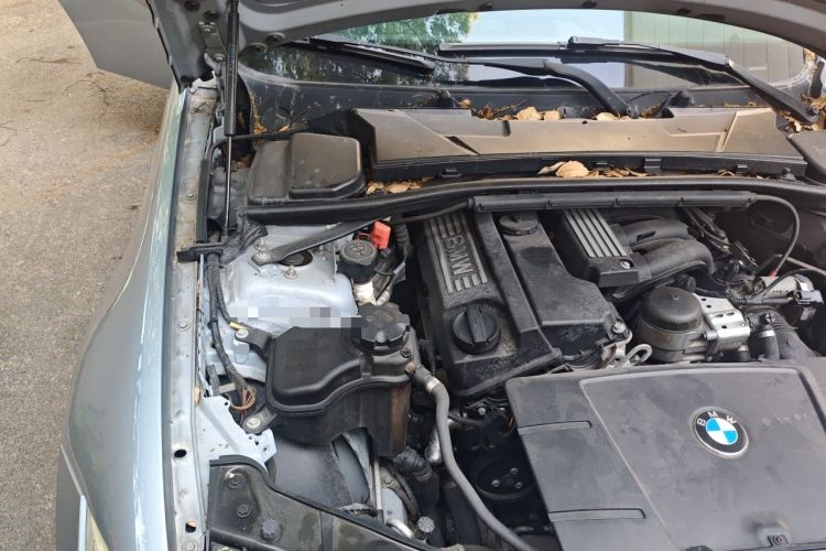 Used BMW 3 Series 2011 318i Leading Model Engine Bay Right