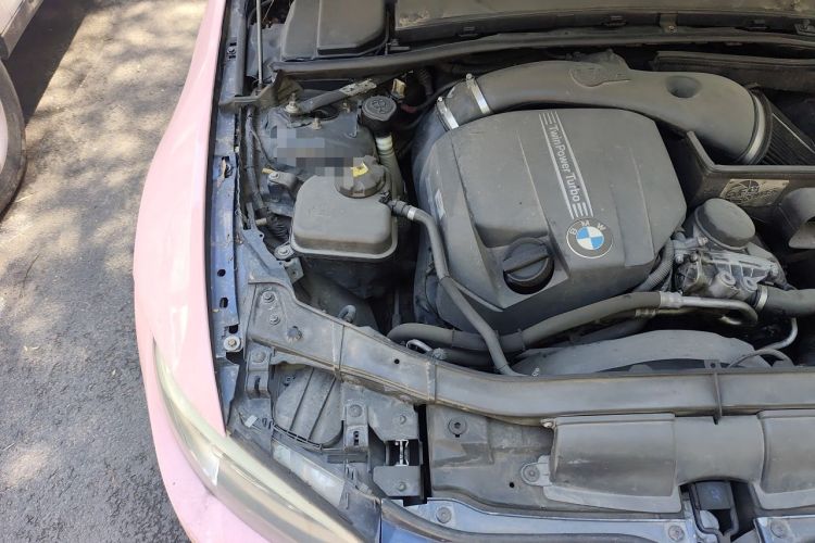 Used BMW 3 Series 2011 335i Convertible Coupe Engine Bay Right