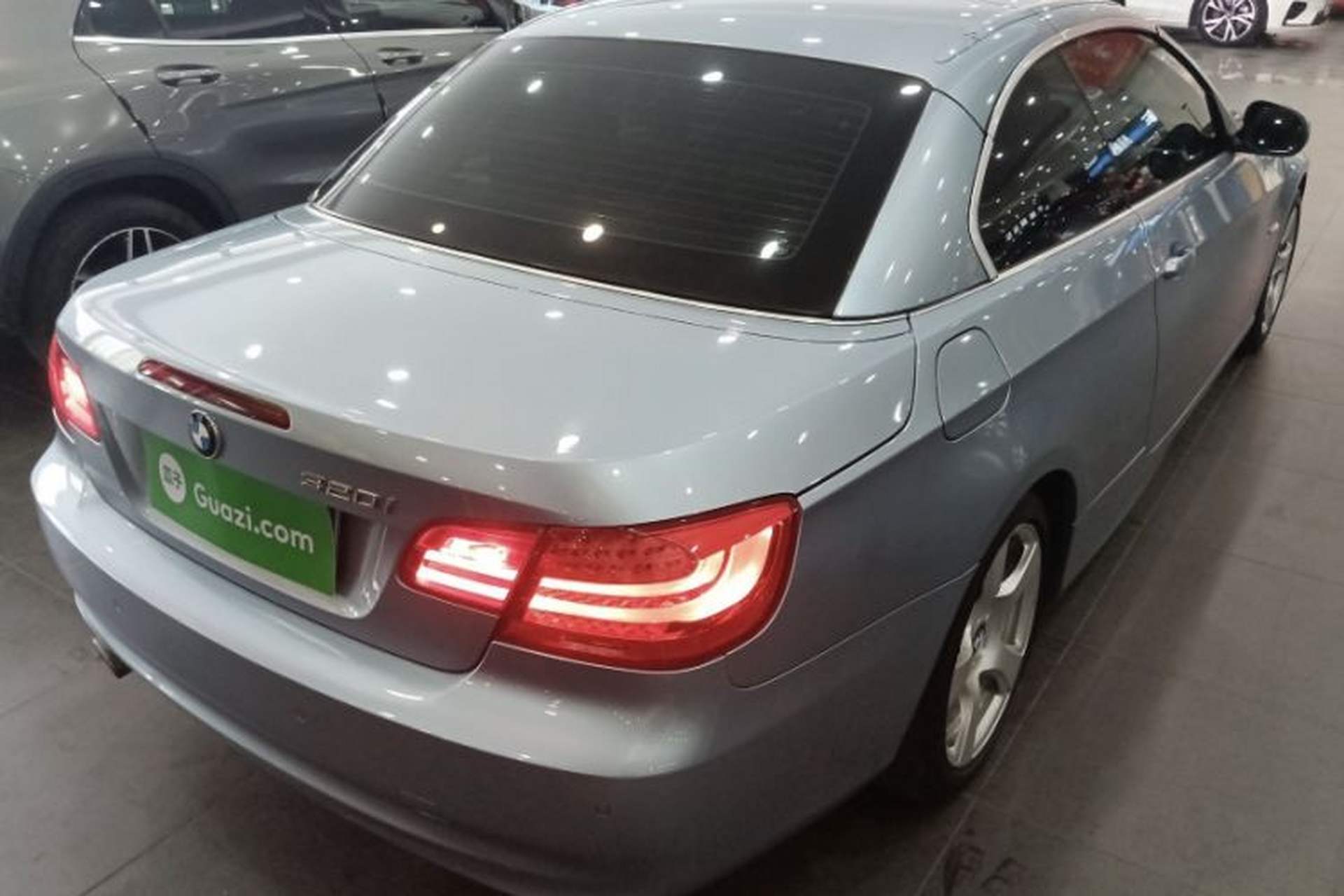 Used BMW 3 Series 2011 320i Convertible Coupe Exterior 2