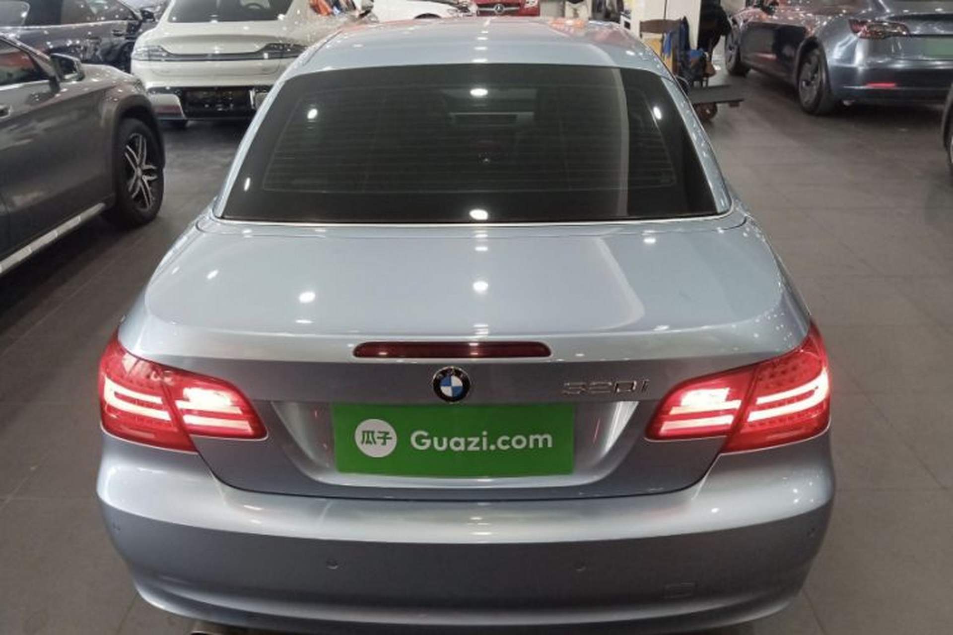 Used BMW 3 Series 2011 320i Convertible Coupe Exterior 4