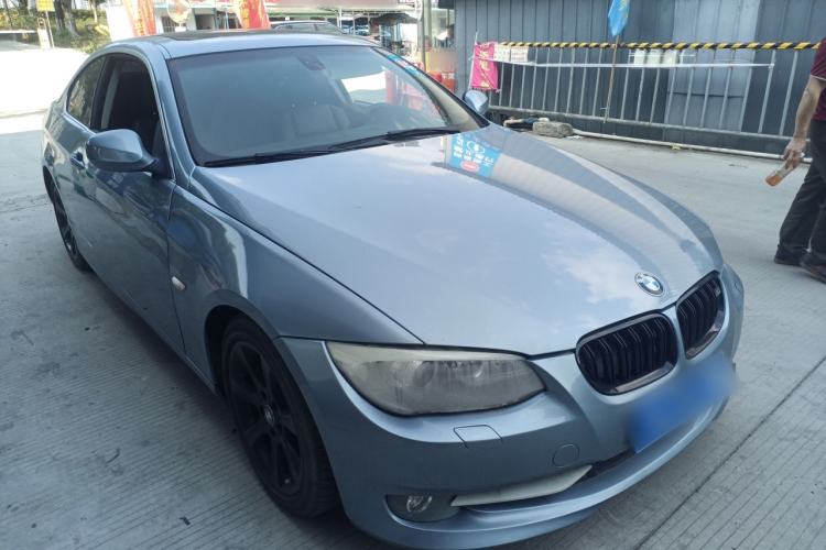 Used BMW 3 Series 2011 325i two-door coupe Front Right 45 Deg