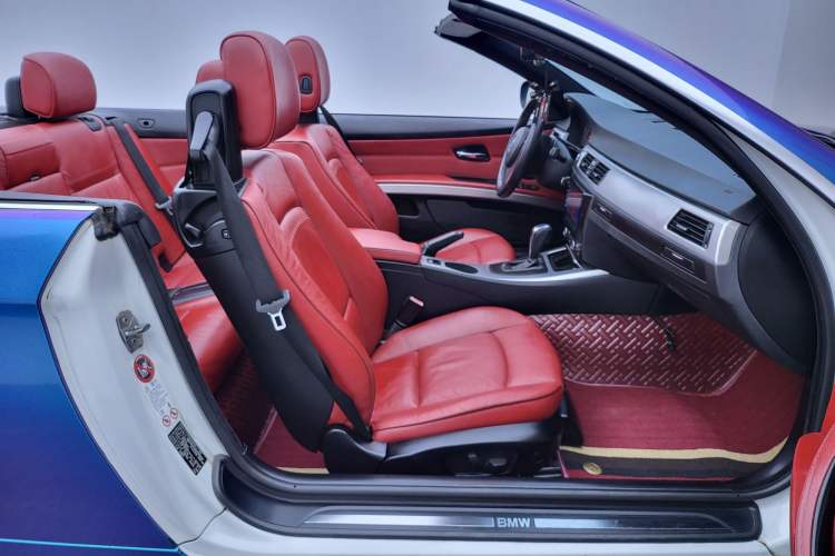 Used BMW 3 Series 2011 325i Convertible Coupe Interior 3