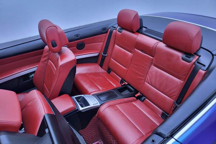 Used BMW 3 Series 2011 325i Convertible Coupe Interior 4