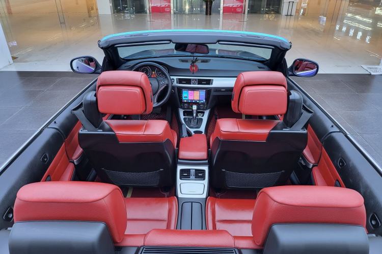 Used BMW 3 Series 2011 325i Convertible Coupe Interior 5