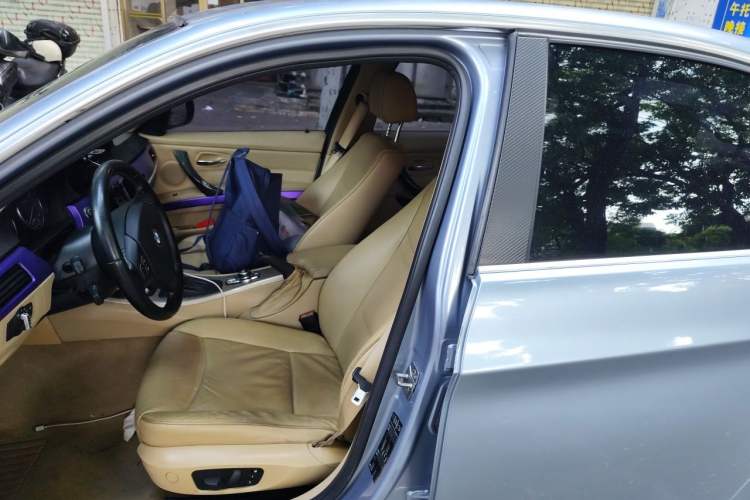 Used BMW 3 Series 2011 320i Luxury Edition Left Front Seat