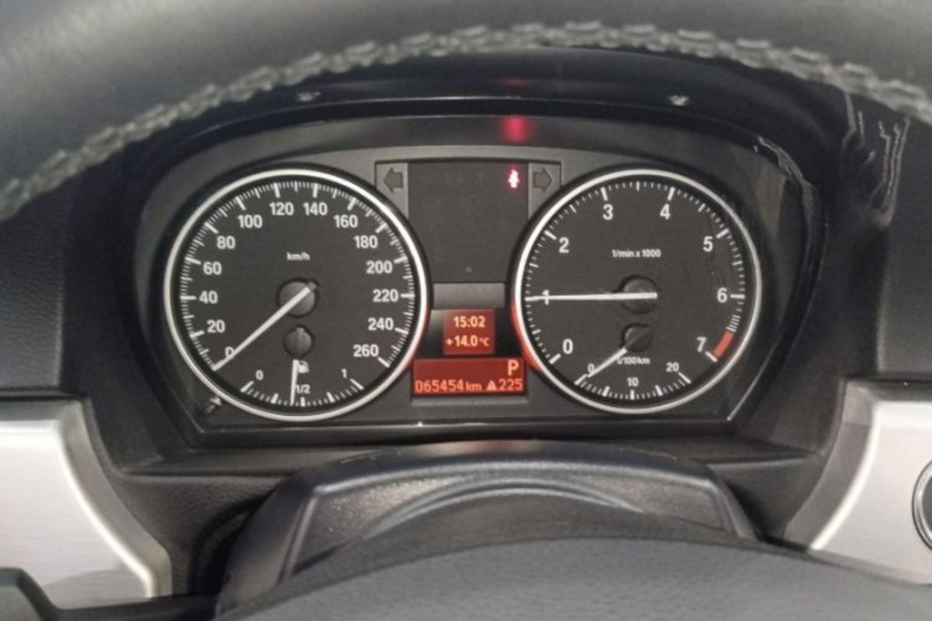 Used BMW 3 Series 2011 320i Convertible Coupe Odometer Close Up