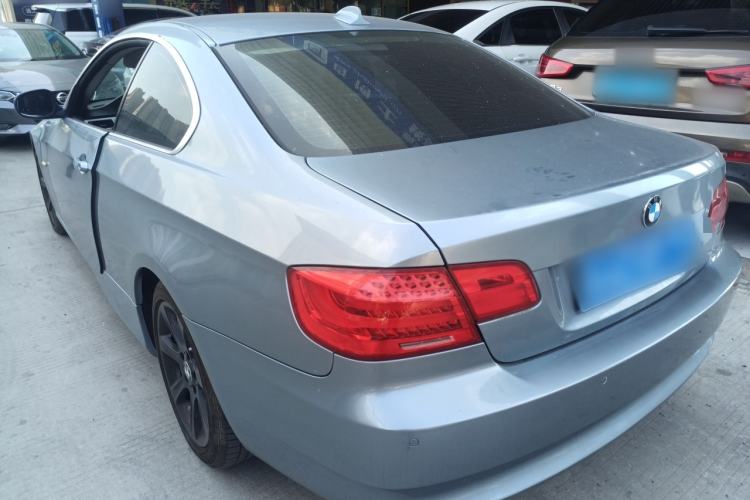 Used BMW 3 Series 2011 325i two-door coupe Rear Left 45 Deg