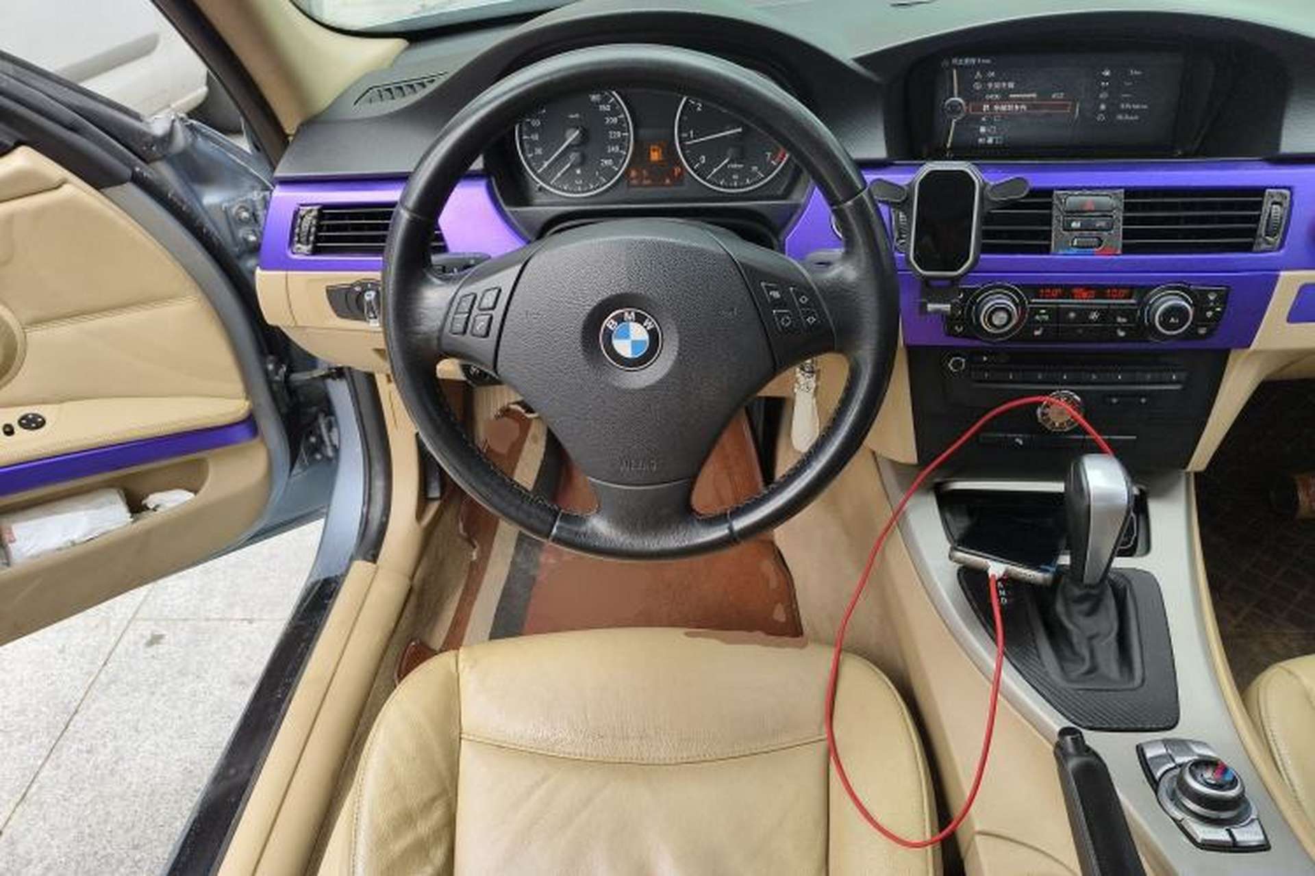 Used BMW 3 Series 2011 320i Luxury Edition Steering Wheel