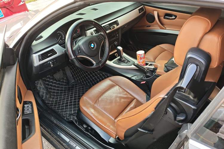 Used BMW 3 Series 2011 325i Convertible Coupe Driver Seat