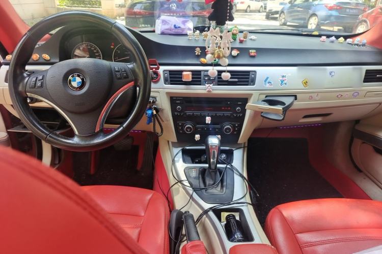 Used BMW 3 Series 2011 320i Coupe Center Console