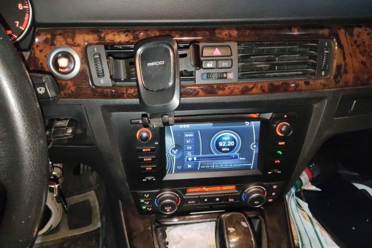 Used BMW 3 Series 2011 320i Sport Edition Audio And AC Panel