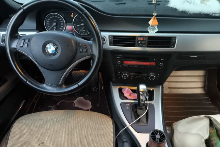 Used BMW 3 Series 2011 320i Coupe Center Console