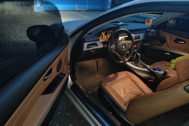 Used BMW 3 Series 2011 320i Coupe Driver Seat