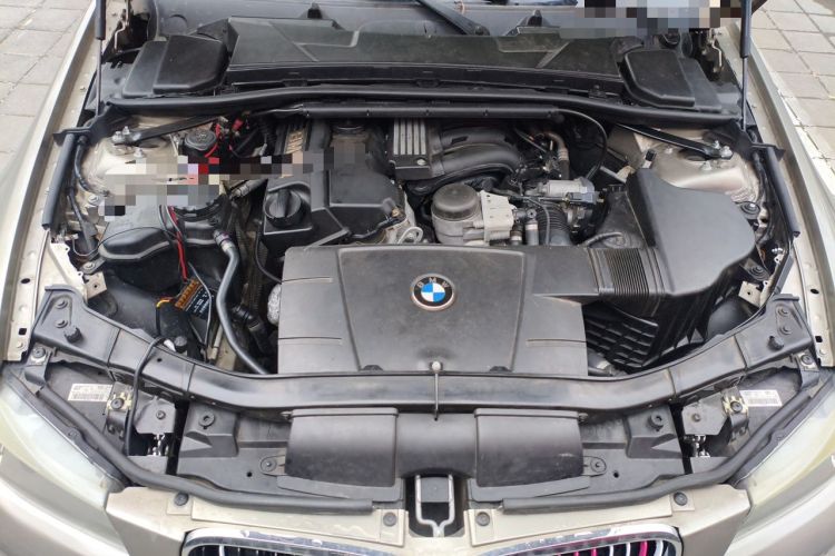 Used BMW 3 Series 2011 318i Leading Model Engine Bay