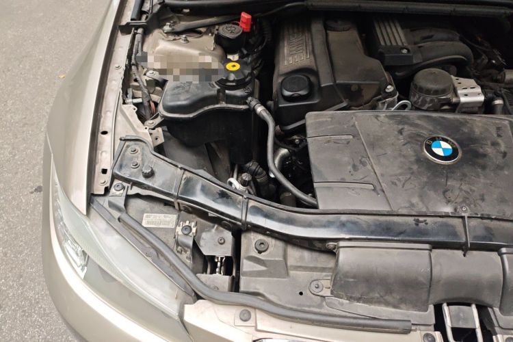 Used BMW 3 Series 2011 318i Leading Model Engine Bay Right