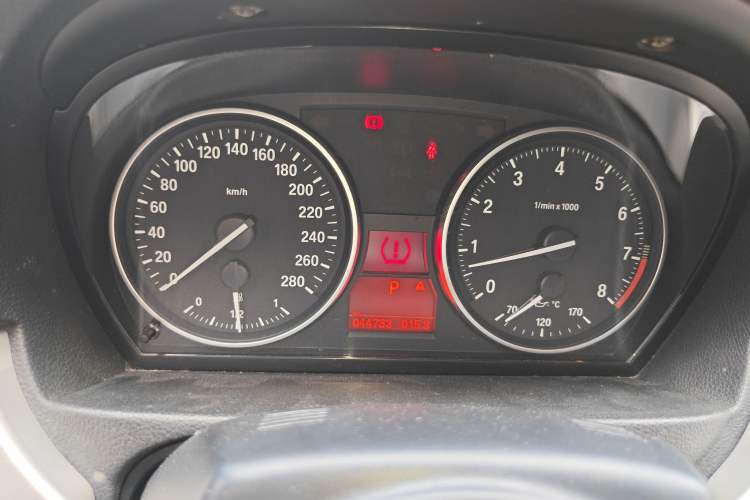 Used BMW 3 Series 2011 325i Convertible Coupe Instrument Cluster