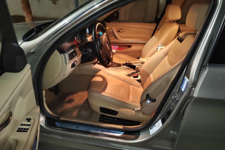Used BMW 3 Series 2011 320i Luxury Edition Left Front Seat