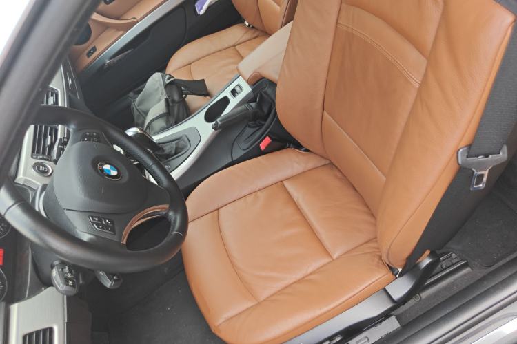 Used BMW 3 Series 2011 325i Convertible Coupe Left Front Seat