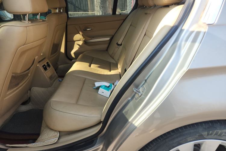 Used BMW 3 Series 2011 320i Luxury Edition Left Rear Seat