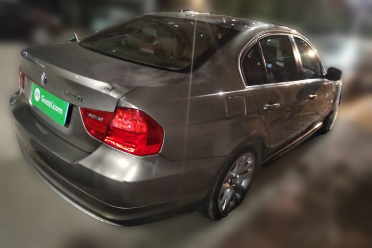 Used BMW 3 Series 2011 320i Luxury Edition Rear Right 45 Deg