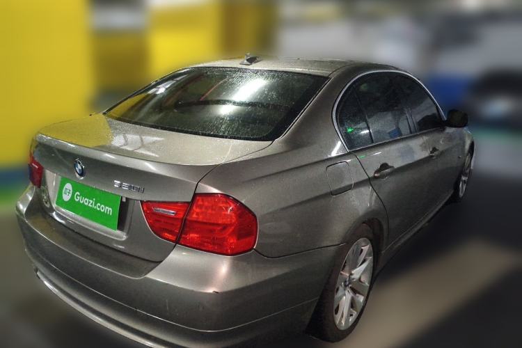 Used BMW 3 Series 2011 320i Luxury Edition Rear Right 45 Deg