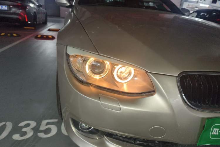 Used BMW 3 Series 2011 320i Convertible Coupe Right Front Headlight