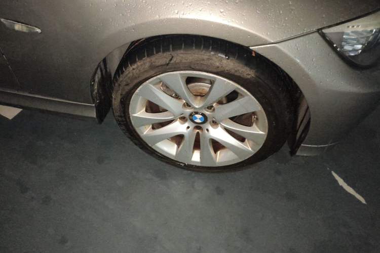 Used BMW 3 Series 2011 320i Luxury Edition Right Front Wheel Hub