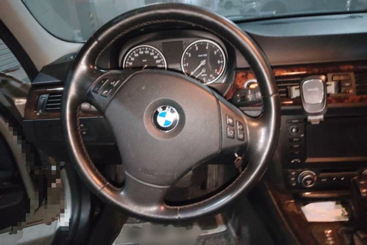 Used BMW 3 Series 2011 320i Sport Edition Steering Wheel