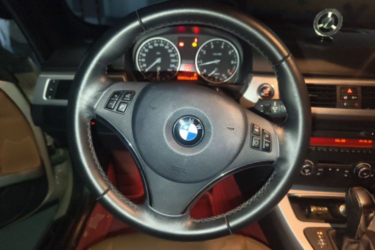 Used BMW 3 Series 2011 320i Convertible Coupe Steering Wheel
