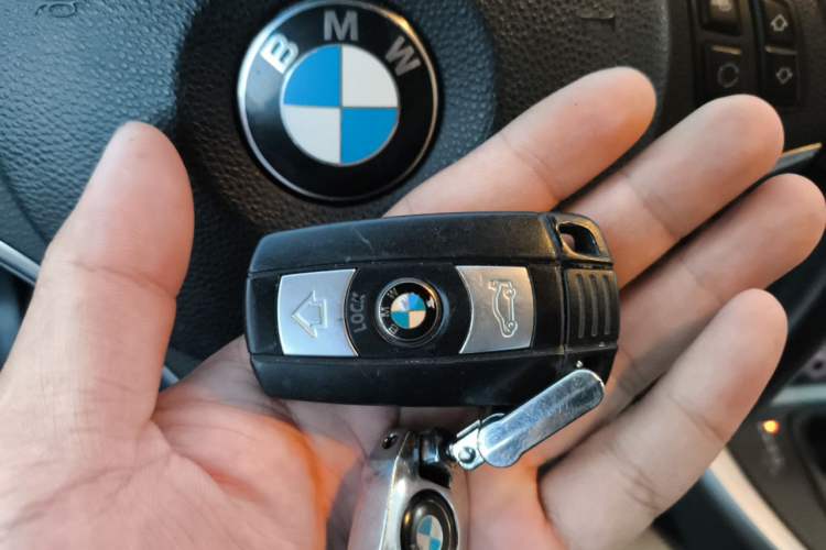 Used BMW 3 Series 2011 320i Coupe Vehicle Key