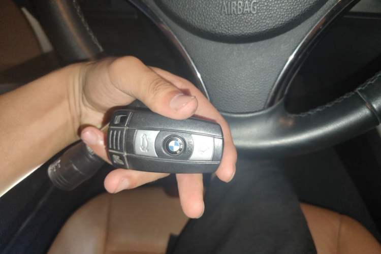 Used BMW 3 Series 2011 320i Coupe Vehicle Key