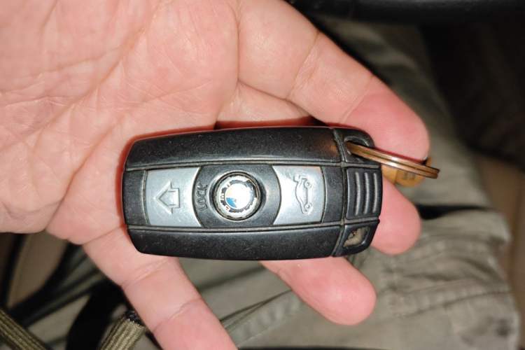 Used BMW 3 Series 2011 320i Sport Edition Vehicle Key