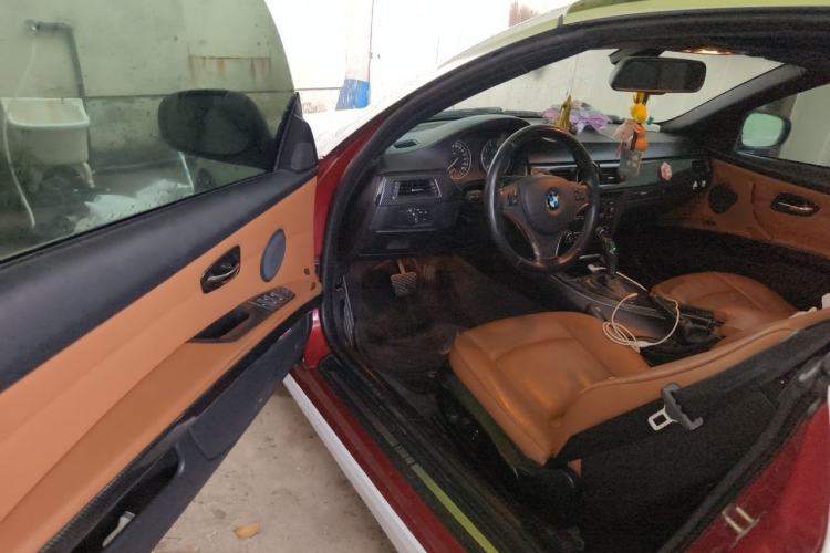 Used BMW 3 Series 2011 320i Convertible Coupe Driver Seat
