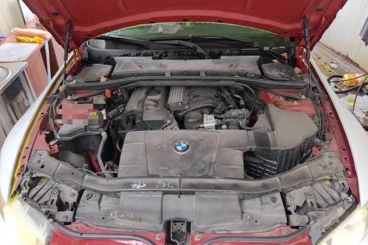 Used BMW 3 Series 2011 320i Convertible Coupe Engine Bay