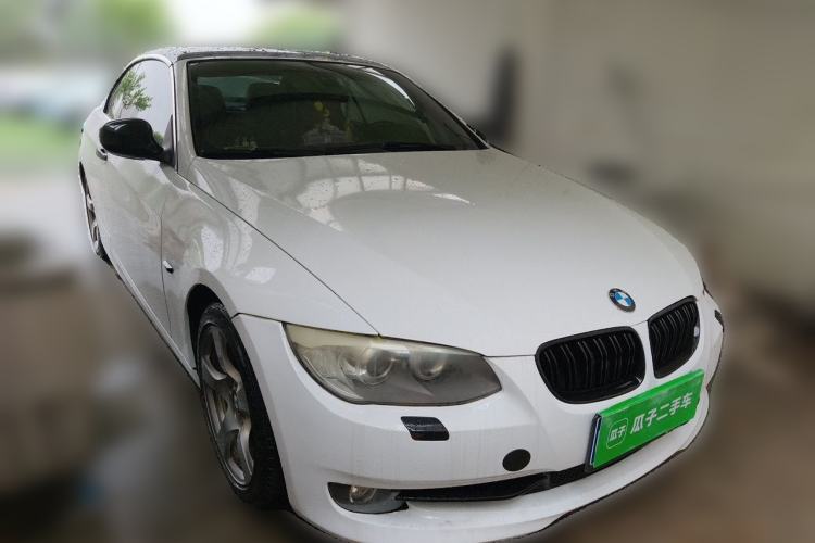 Used BMW 3 Series 2011 320i Convertible Coupe Front Right 45 Deg